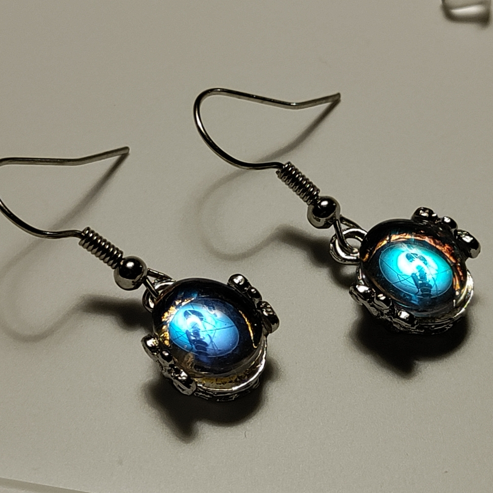 🌈💎NEW Gothic Silver and Blue Rainbow Iridescent Dangle Earrings